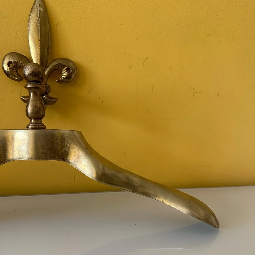 Solid Brass Polished Gold Tone Fleur-de-Lis Wall Mount Hanger